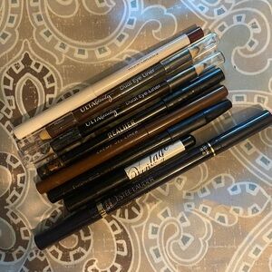 Black & Brown Eyeliner Bundle